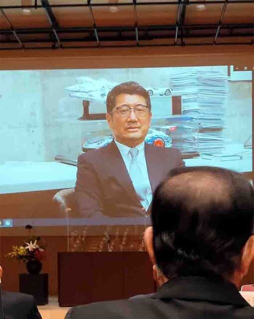 奥山清行氏.jpg